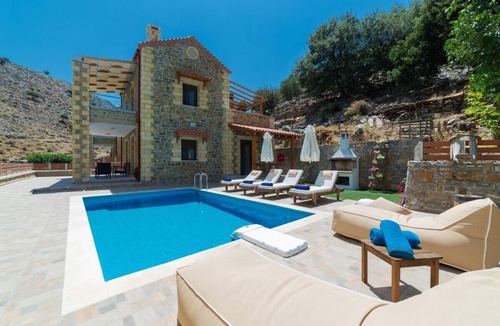 Zoniana Villa | 120 m² Villa ∙ 3 bedrooms ∙ 6 guests