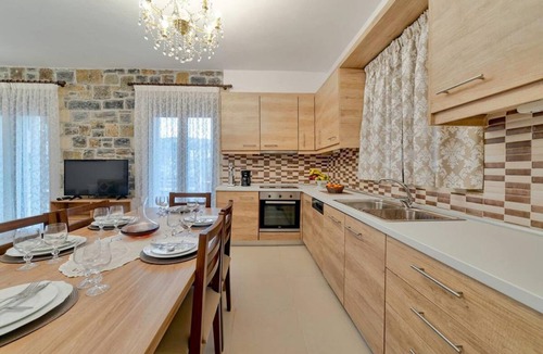 Zoniana Villa | 120 m² Villa ∙ 3 bedrooms ∙ 6 guests