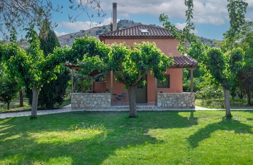 Nea Tirintha House | 125 m² House ∙ 3 bedrooms ∙ 6 guests