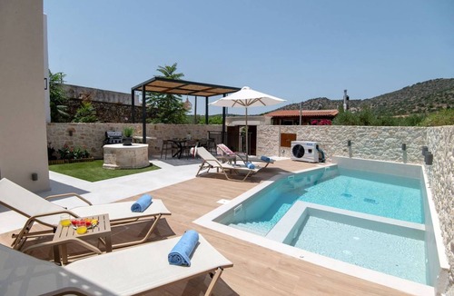 Melidoni Villa | 125 m² Villa ∙ 3 bedrooms ∙ 7 guests