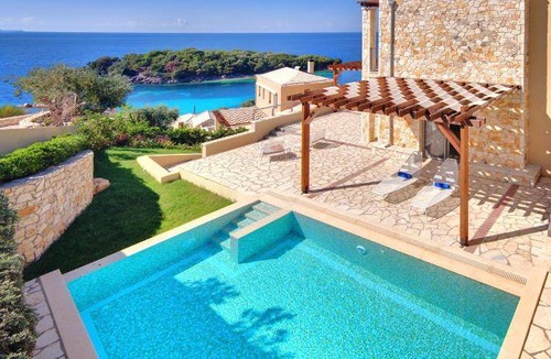 Sivota Resort | 128 m² Resort ∙ 3 bedrooms ∙ 8 guests