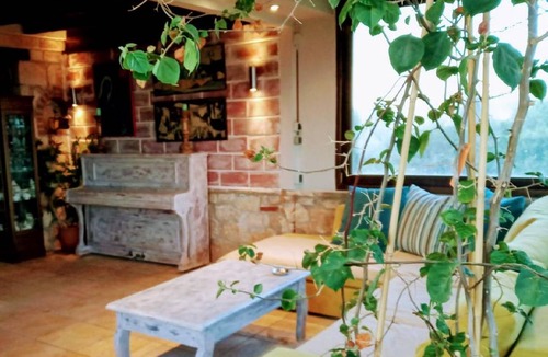 Ormilia House | 130 m² House ∙ 3 bedrooms ∙ 10 guests