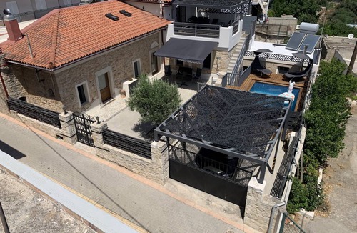 Thrapsano House | 130 m² House ∙ 5 bedrooms ∙ 8 guests
