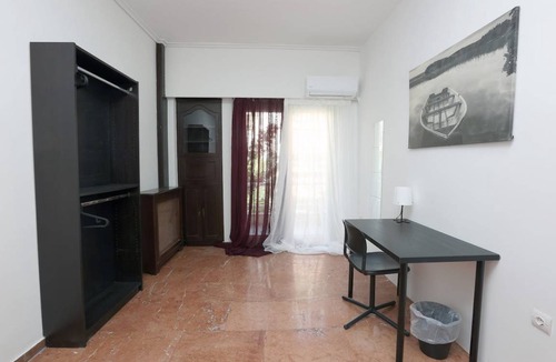 Pangrati Resort | 130 m² Private room ∙ 1 bedroom ∙ 1 guest