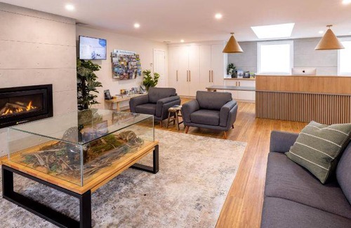 South Launceston Resort | 130 m² Resort ∙ 2 bedrooms ∙ 8 guests