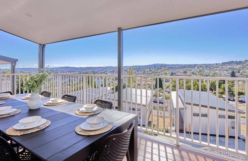 South Launceston Resort | 130 m² Resort ∙ 2 bedrooms ∙ 8 guests