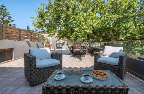Makronas Villa | 140 m² Villa ∙ 3 bedrooms ∙ 6 guests