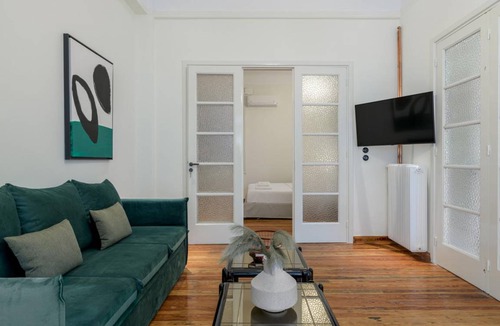 Plaka Apartment | 145 m² Apartment ∙ 3 bedrooms ∙ 8 guests