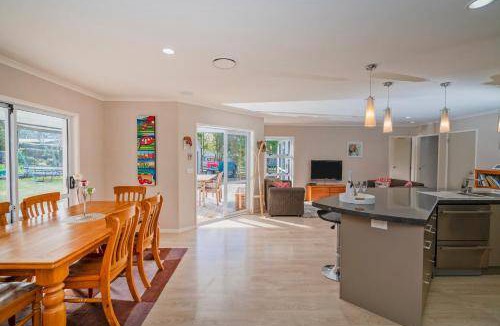 Hahei House | 145 m² House ∙ 4 bedrooms ∙ 8 guests