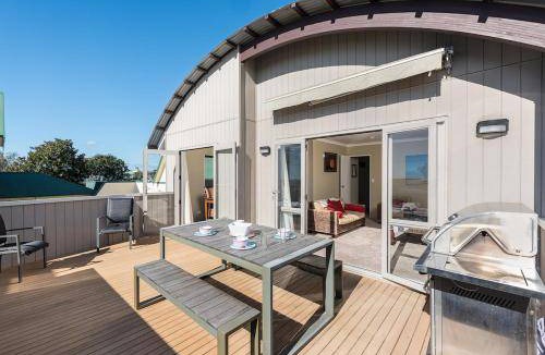 Papamoa Beach House | 145 m² House ∙ 4 bedrooms ∙ 8 guests
