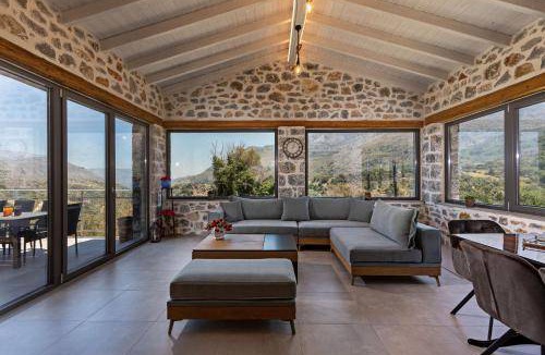 Mesonisia Villa | 145 m² Villa ∙ 4 bedrooms ∙ 8 guests