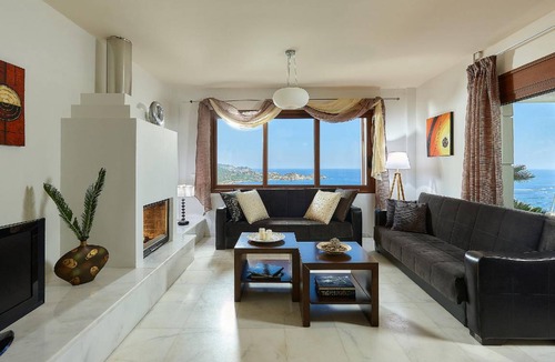 Drosia House | 150 m² House ∙ 3 bedrooms ∙ 7 guests