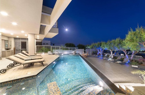 Koutsouras House | 150 m² House ∙ 5 bedrooms ∙ 13 guests