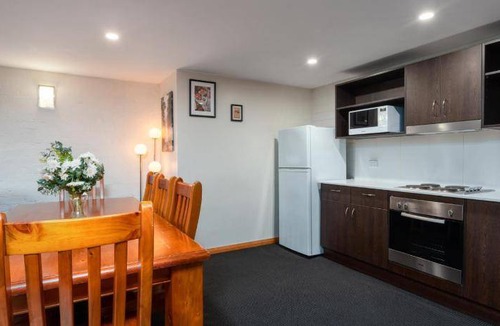 Launceston CBD Apartment | 150 m² Serviced apartment ∙ 4 bedrooms ∙ 127 guests