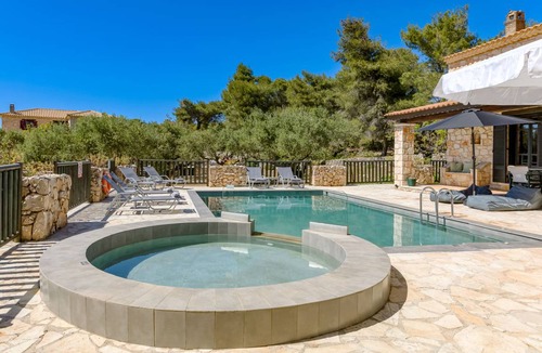 Agia Marina Villa | 150 m² Villa ∙ 3 bedrooms ∙ 6 guests