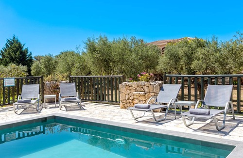 Agia Marina Villa | 150 m² Villa ∙ 3 bedrooms ∙ 6 guests