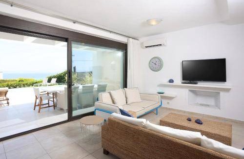 Haniotis Villa | 150 m² Villa ∙ 3 bedrooms ∙ 7 guests