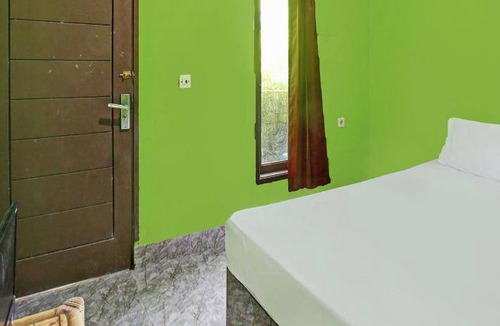 Kecamatan Narmada Hotel | 16 m² Hotel ∙ 3 guests
