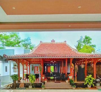 Banjarasri Hotel | 16 m² Hotel ∙ 4 guests