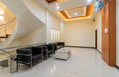 Pematangsiantar Hotel | 16 m² Hotel ∙ 10 guests