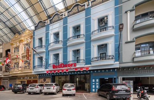 Pematangsiantar Hotel | 16 m² Hotel ∙ 10 guests