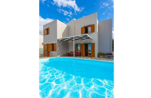 Megala Chorafia Villa | 160 m² Villa ∙ 3 bedrooms ∙ 6 guests