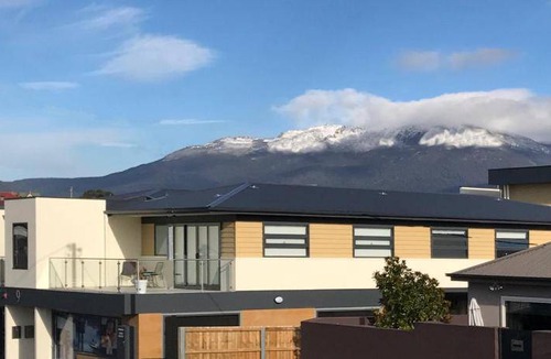 Bellerive House | 170 m² House ∙ 3 bedrooms ∙ 10 guests