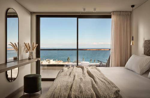 Zakynthos Town Resort | 170 m² Resort ∙ 3 bedrooms ∙ 6 guests