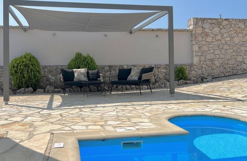 Katsarata Villa | 175 m² Villa ∙ 3 bedrooms ∙ 7 guests