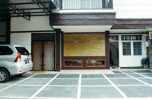 Setiabudi House | 176 m² House ∙ 3 bedrooms ∙ 10 guests
