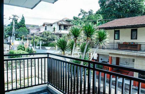Setiabudi House | 176 m² House ∙ 3 bedrooms ∙ 10 guests