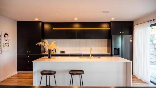 Mount Stuart House | 180 m² House ∙ 3 bedrooms ∙ 6 guests