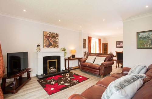 Contin House | 180 m² House ∙ 5 bedrooms ∙ 12 guests