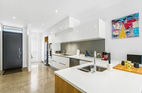 Hobsonville House | 19 Nevill Road, Hobsonville, Auckland 0618