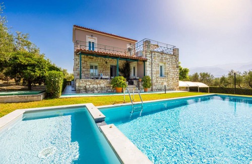 Katochori Villa | 190 m² Villa ∙ 3 bedrooms ∙ 6 guests