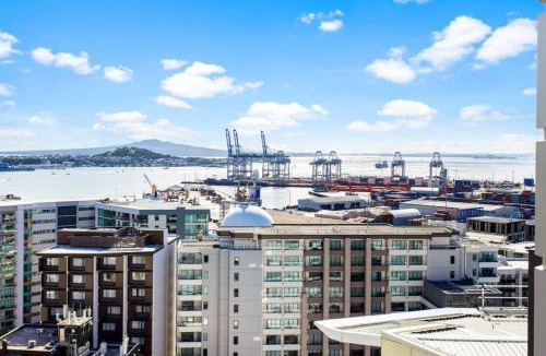 Auckland Central Business District Apartment | 1BR with Stunning Harbour Views - Netflix - WiFi