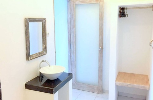 Penestanan Villa | 2 BDR Private Villa in the ricefield with Pool, AC, WIFI & close to Ubud Center
