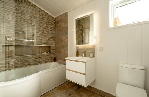 Sandyhills Ski Chalet | 2 Bed in Castle Douglas (oc-90821)