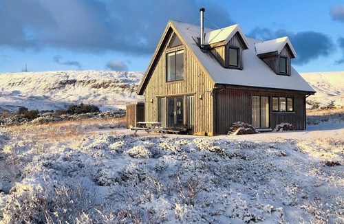 Colbost Cottage | 2 bedroom accommodation in Husabost, near Dunvegan
