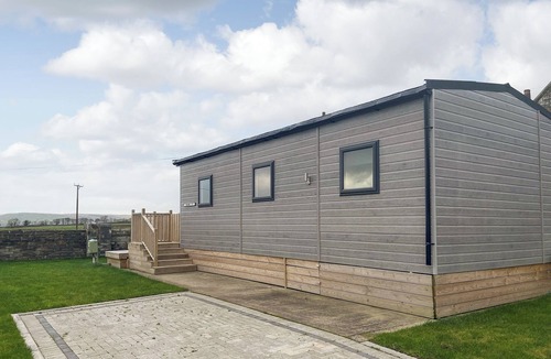 Kilwinning Cottage | 2 bedroom accommodation in Kilwinning