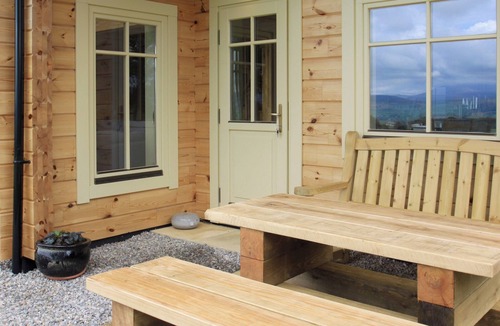 Dingwall Cottage | 2 bedroom accommodation in Culbokie, near Dingwall