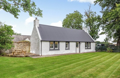 Tain Cottage | 2 bedroom accommodation in Fearn, near Tain