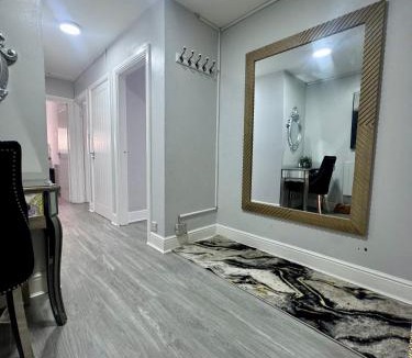 Finnieston Apartment | 2 Bedroom Apartment at SECC Hydro FREE PARKING