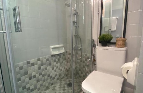 Piraeus Apartment | 2 bedroom apartment close to Piraeus port