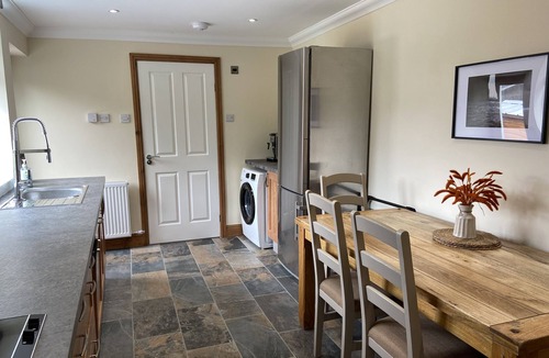 Bo'ness Cottage | 2 Bedroom Cottage in Countryside Near Edinburgh