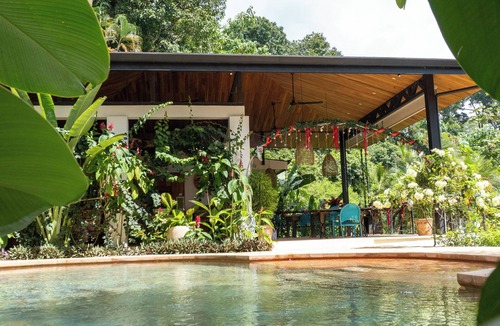 Arancibia Villa | 2-bedroom villa in peaceful Puntarenas Province with AC, WiFi