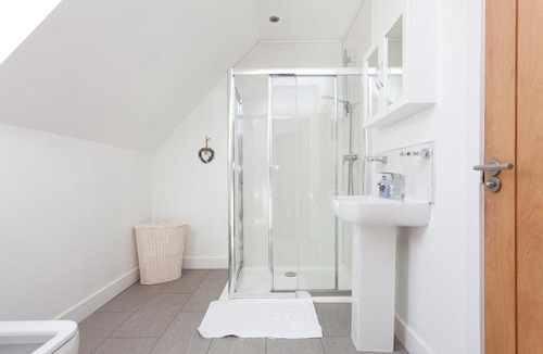 Linlithgow Apartment | 2 Eden at Williamscraig Holiday Cottages