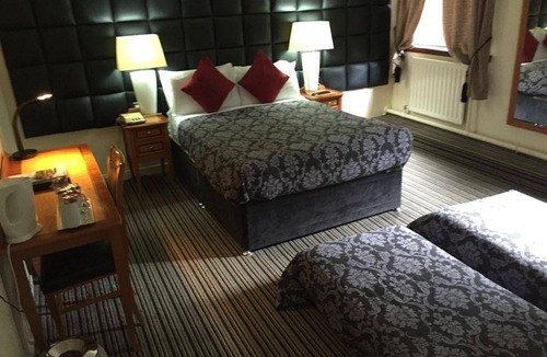 Rutherglen Hotel | 20 m² Hotel ∙ 9 guests