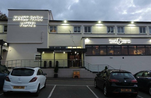 Rutherglen Hotel | 20 m² Hotel ∙ 9 guests