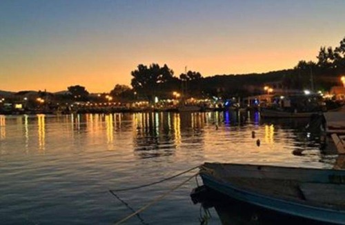 Panagiouda Boat Rental | 20 m² Houseboat ∙ 1 bedroom ∙ 2 guests